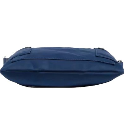 THE PREPPY NYLON SWING PACK